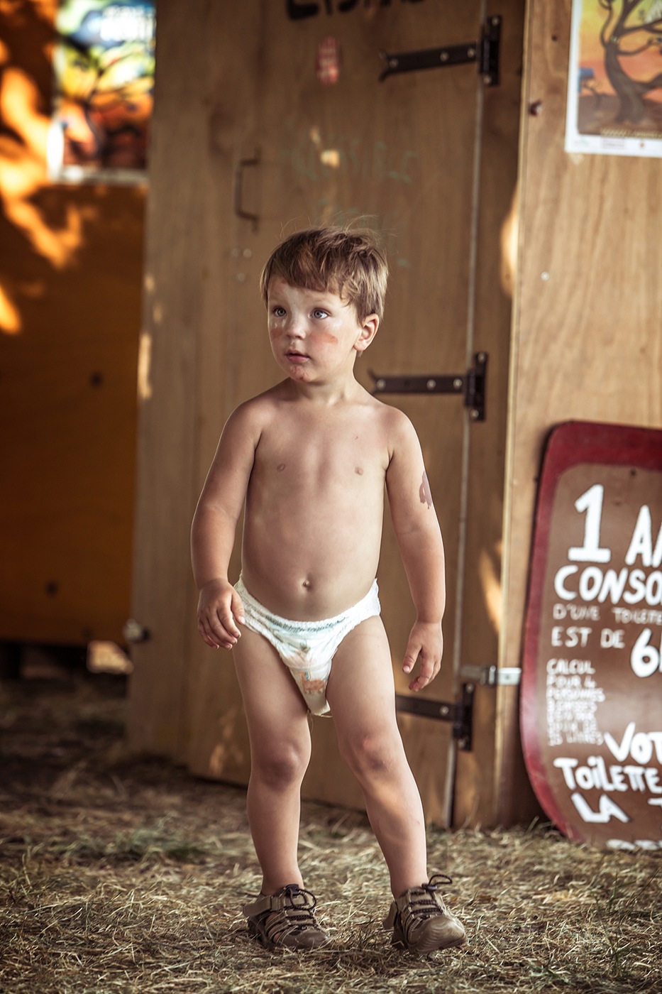 12-photographe-reportage-reve-de-laborigene-2016-guillaume-heraud-enfant-pipi-small